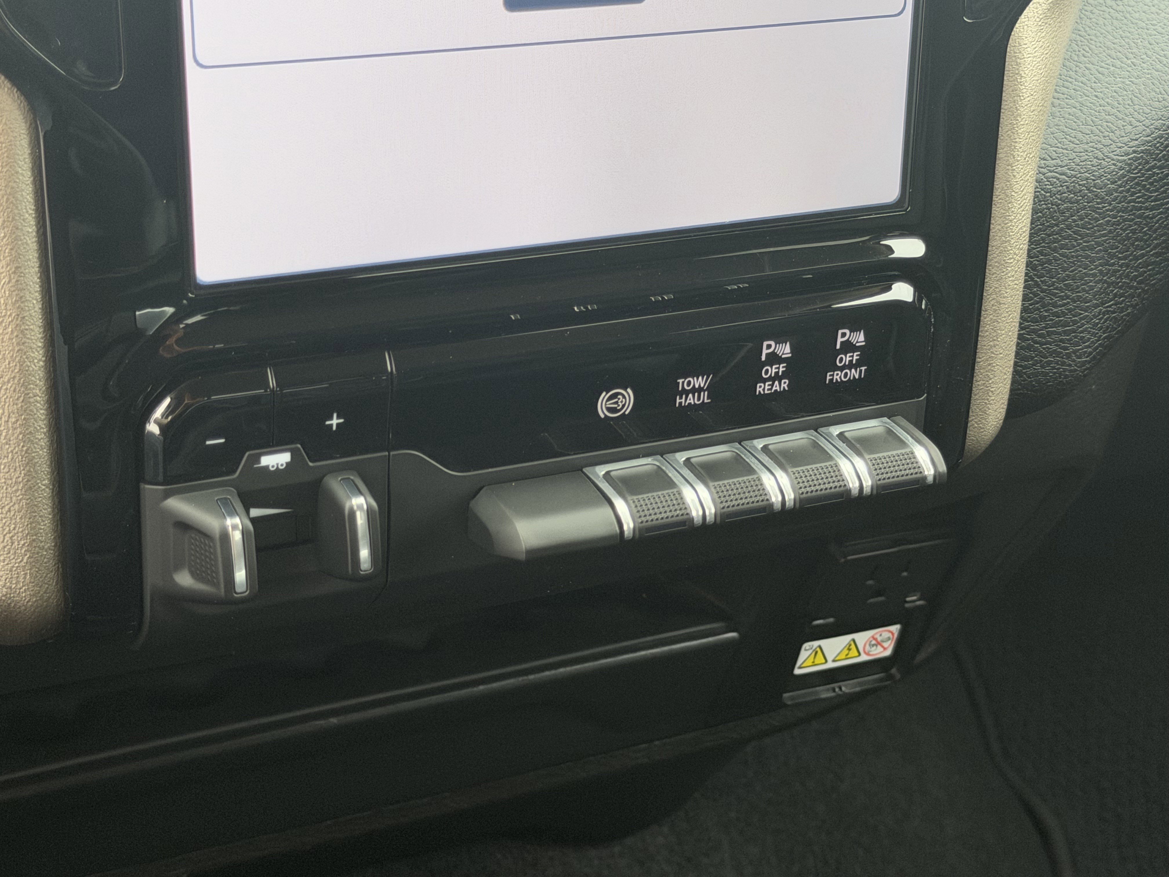 Used 2024 RAM 2500 Laramie w/ Safety Group AWD/4WD image 20