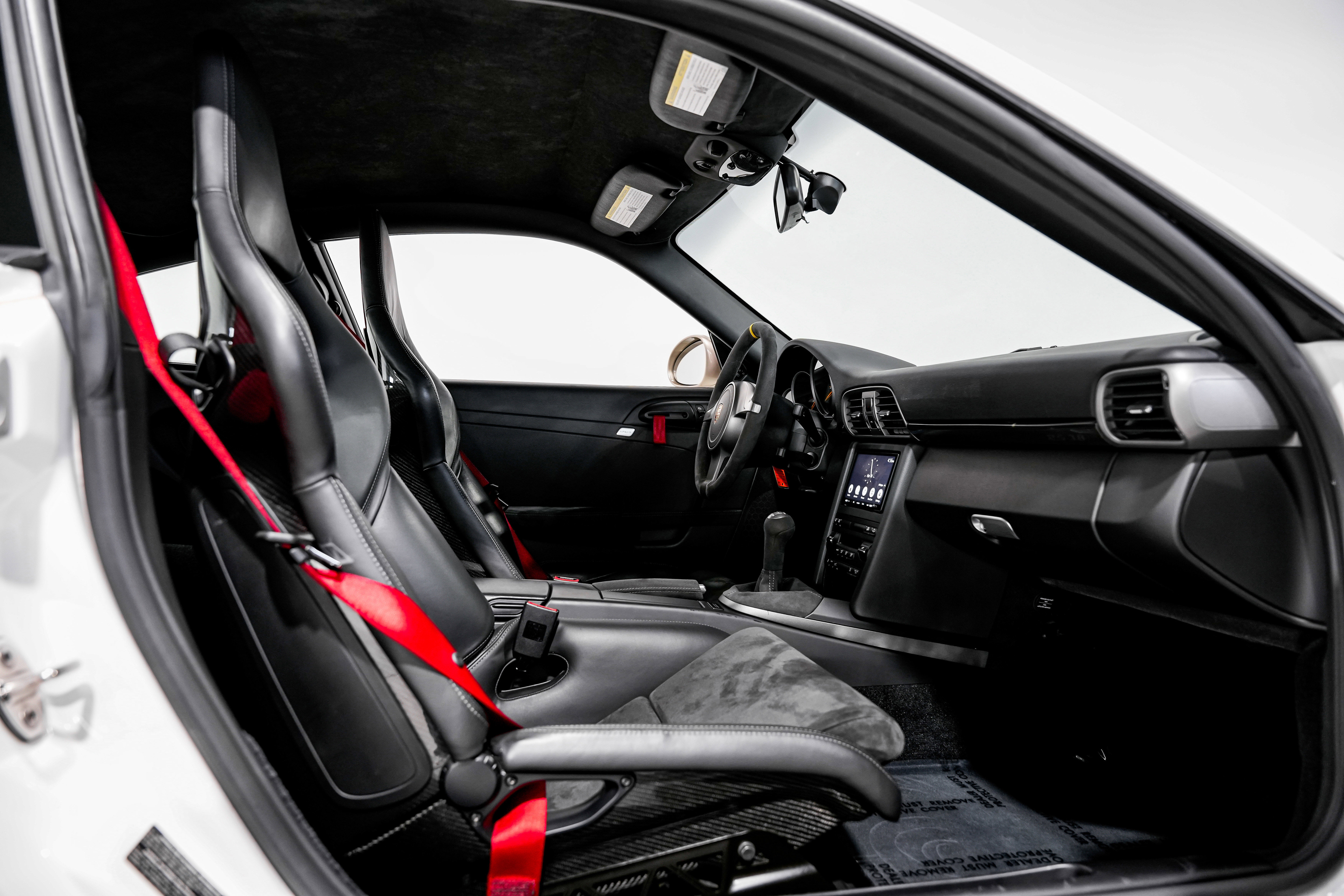 Used 2010 Porsche 911 GT3 RS image 28