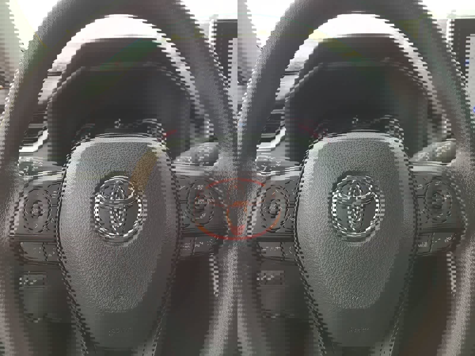 Used 2024 Toyota RAV4 XLE image 23