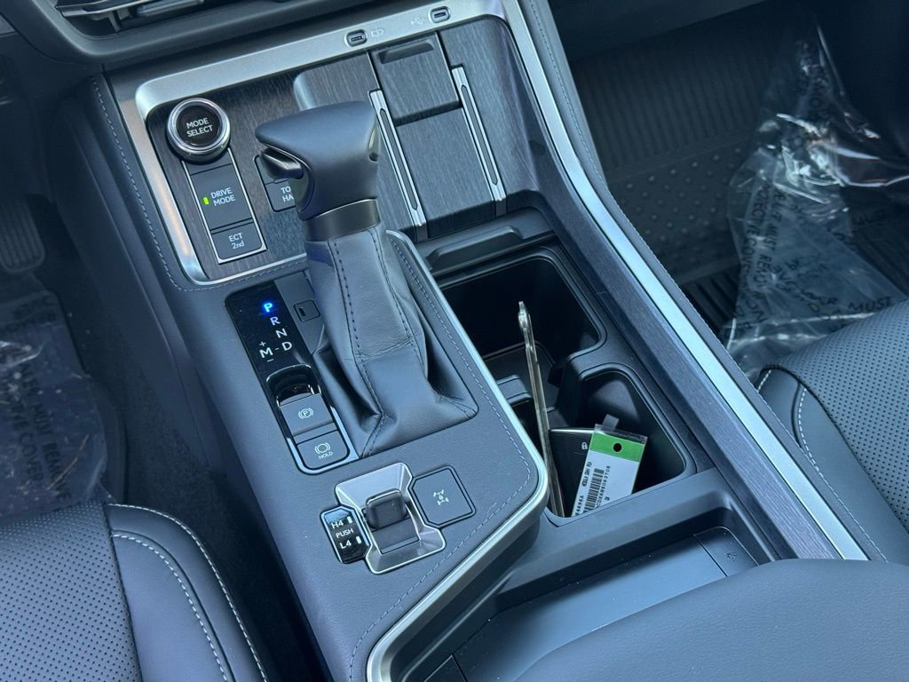 Used 2025 Lexus GX 550 image 20