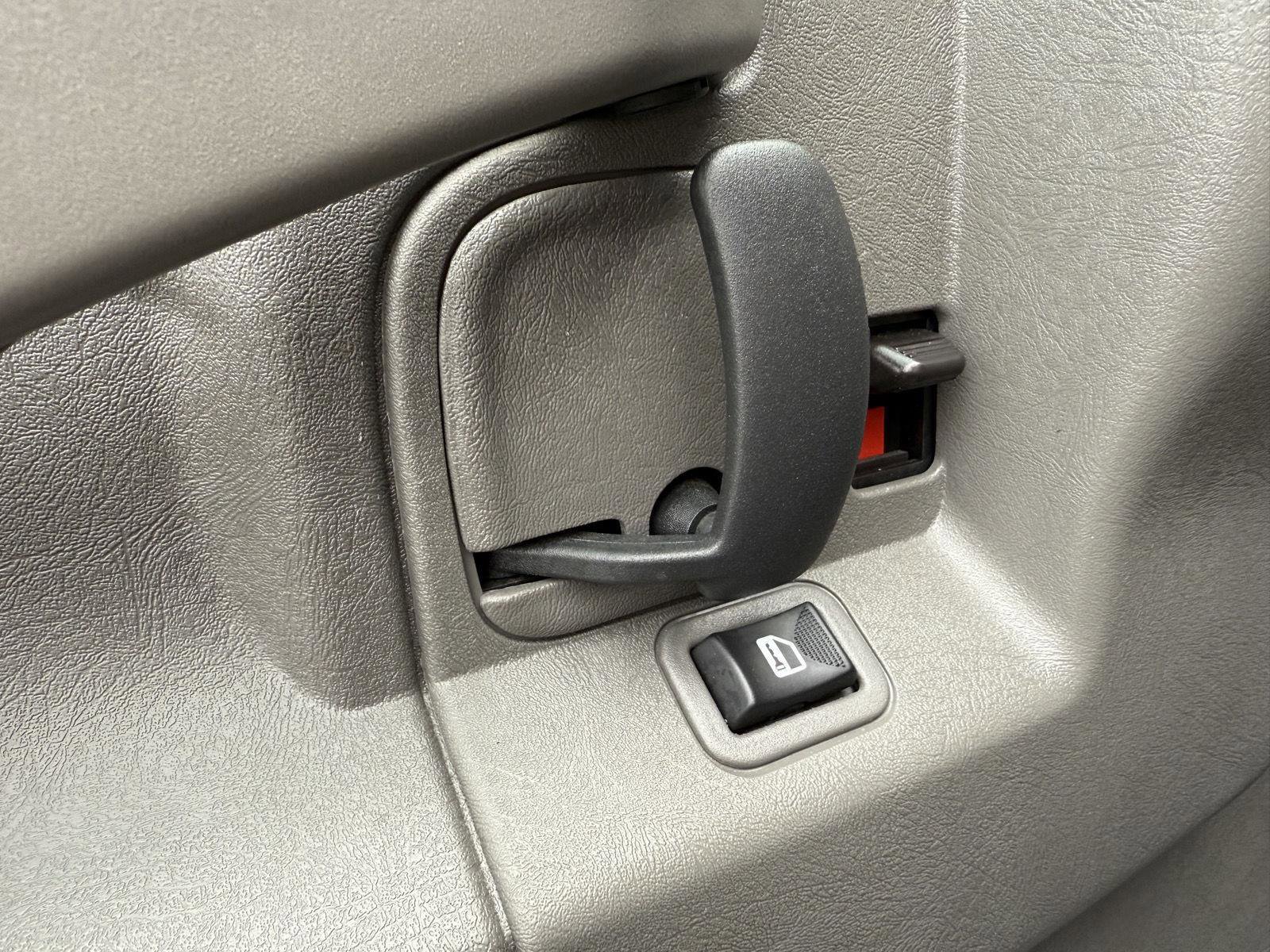 Used 2024 Chevrolet Express 2500 w/ Driver Convenience Package image 15