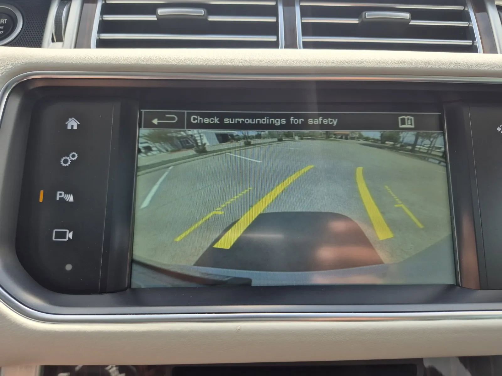 Used 2016 Land Rover Range Rover HSE AWD/4WD image 30