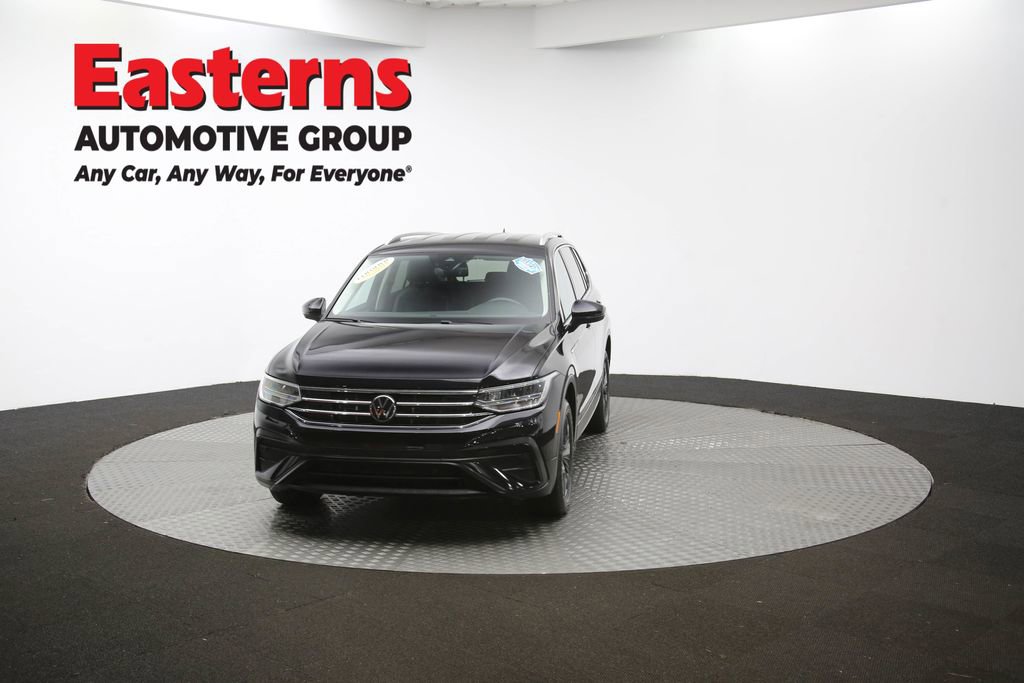 Used 2023 Volkswagen Tiguan SE image 52