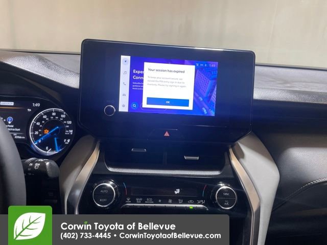 Certified 2023 Toyota Venza LE image 17