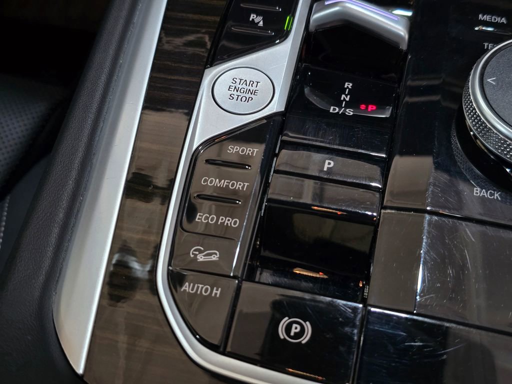 Used 2024 BMW X6 xDrive40i image 30