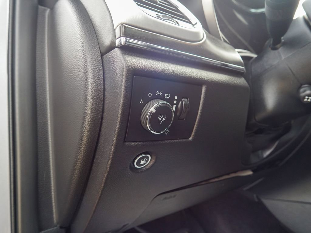 Used 2018 Jeep Grand Cherokee Limited image 21