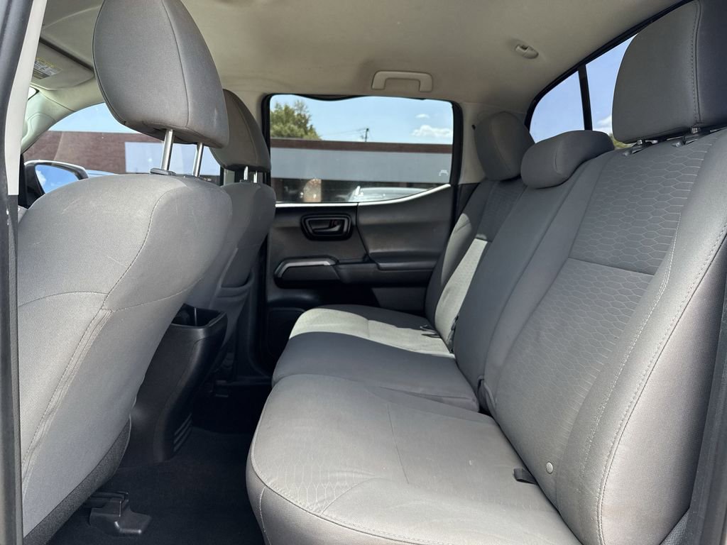 Used 2018 Toyota Tacoma SR5 image 20