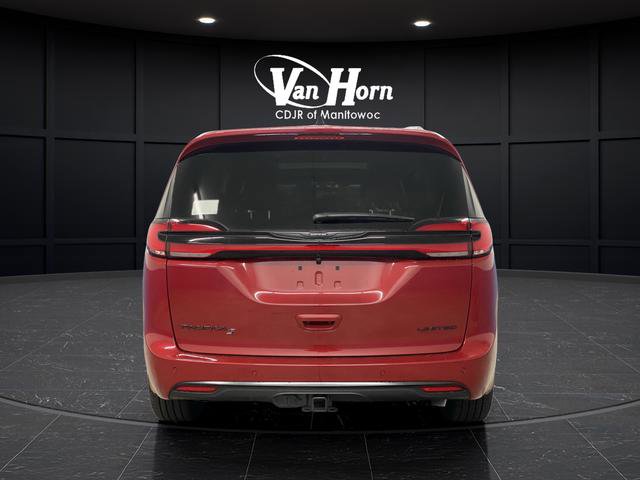 New 2026 Chrysler Pacifica Limited w/ S Appearance Package image 15