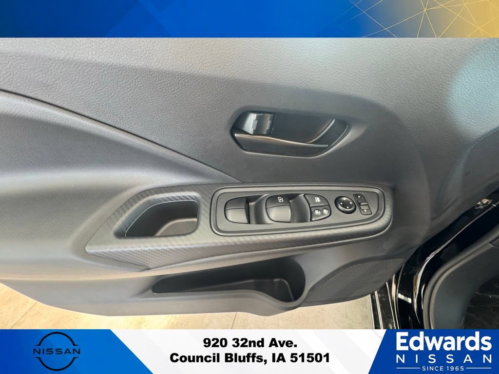 New 2025 Nissan Versa S w/ Trunk Package FWD image 18