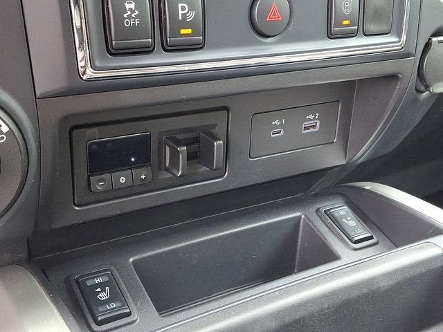Used 2022 Nissan Titan SV w/ SV Convenience Package AWD/4WD image 21