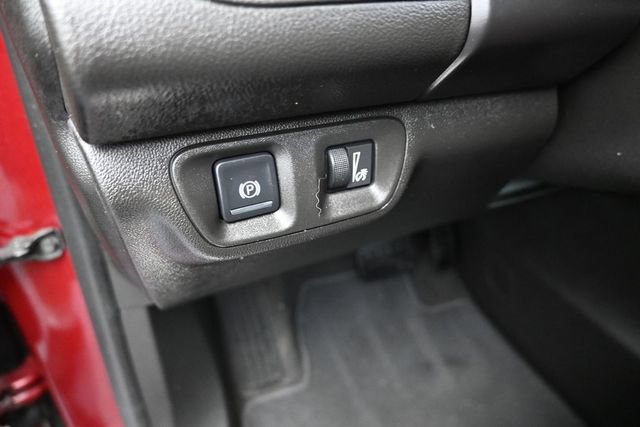 Used 2017 GMC Acadia SLT FWD image 13