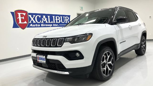 Used 2025 Jeep Compass Limited AWD/4WD image 9