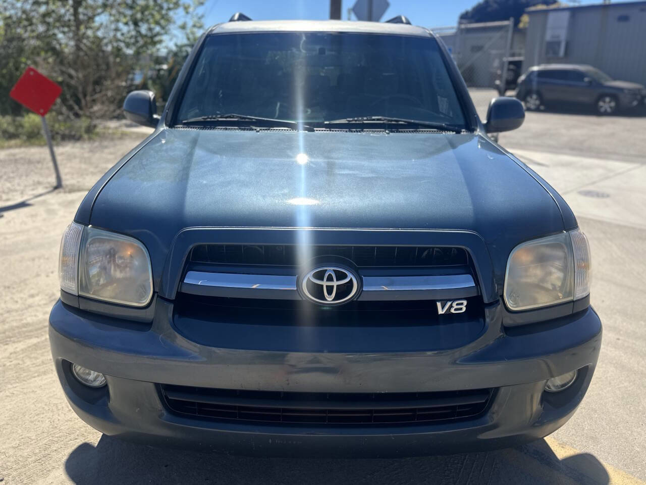Used 2005 Toyota Sequoia SR5 image 2