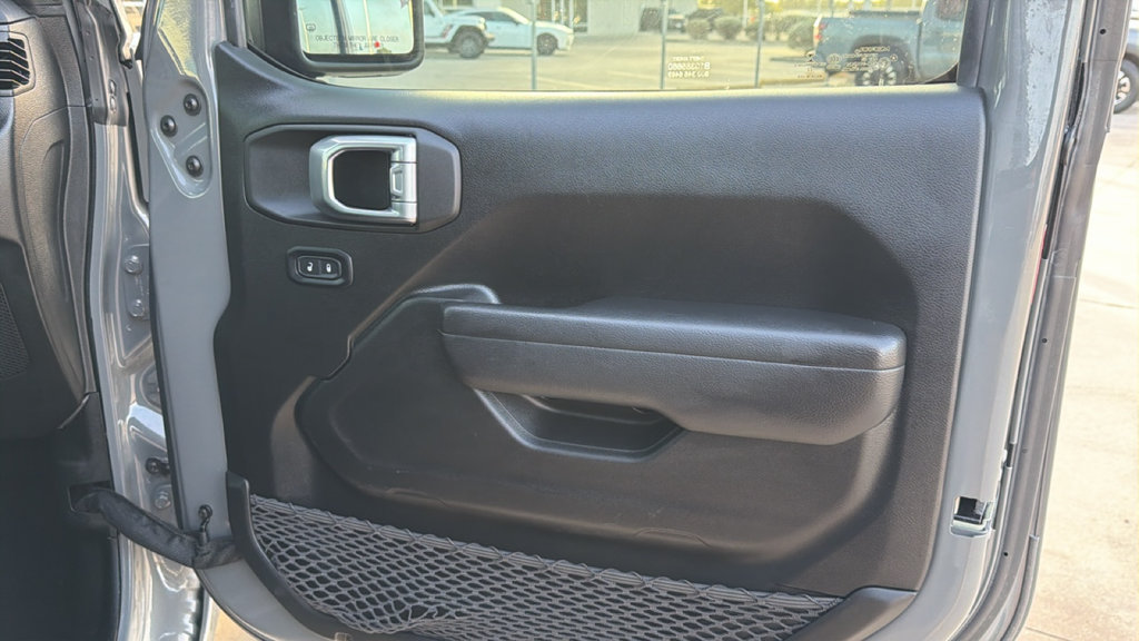 Used 2022 Jeep Wrangler Sport AWD/4WD image 27