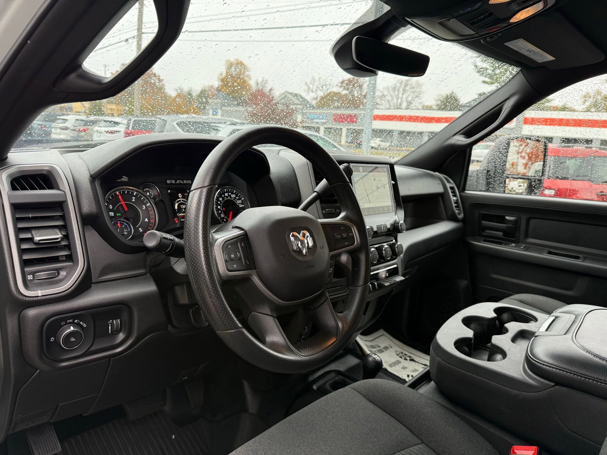 Used 2024 RAM 3500 Tradesman w/ Convenience Group image 32