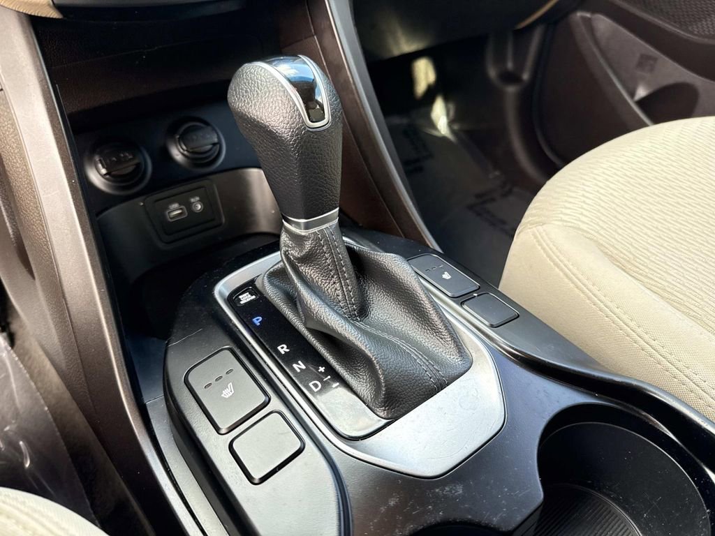 Used 2018 Hyundai Santa Fe Sport w/ 2.4L Value Package 02 image 35