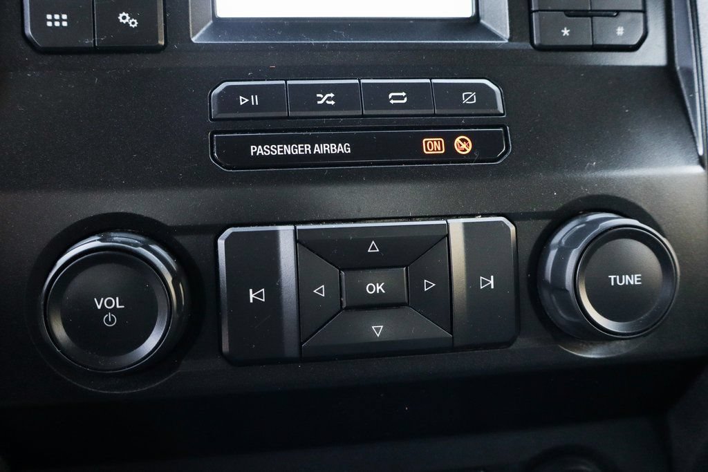 Used 2020 Ford F550 2WD Regular Cab Super Duty image 36