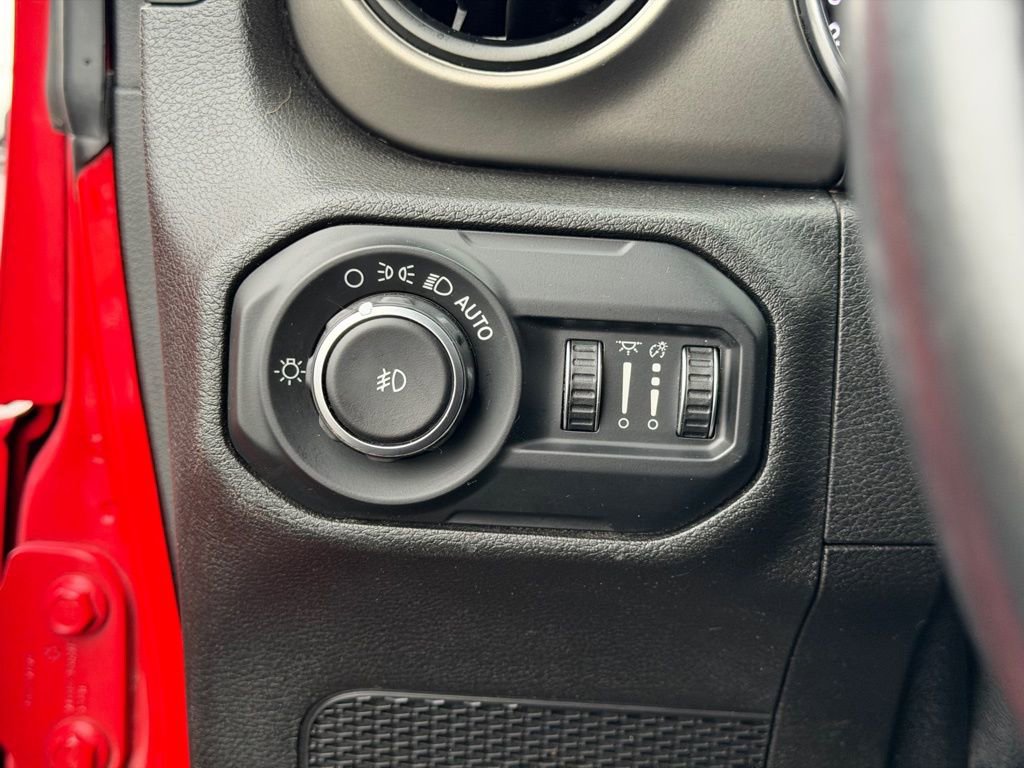 Used 2018 Jeep Wrangler Sport image 20
