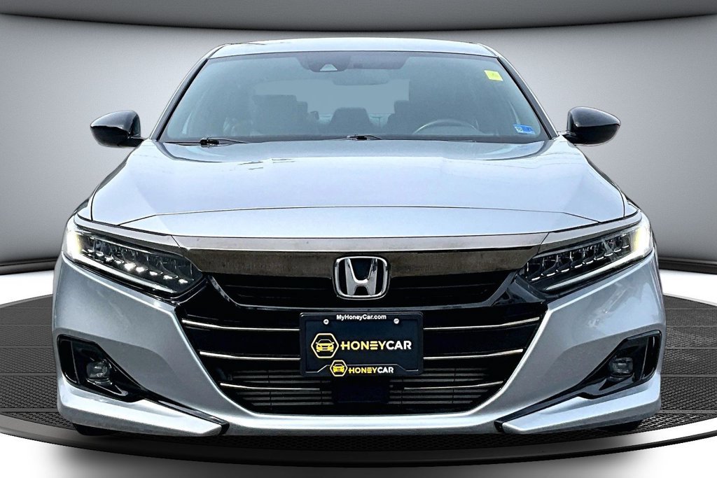 Used 2022 Honda Accord Sport image 2