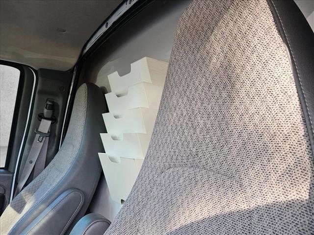 Used 2015 Chevrolet Express 3500 image 9