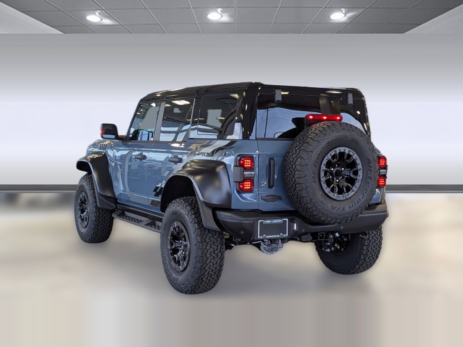 New 2025 Ford Bronco Raptor w/ Interior Carbon Fiber Pack AWD/4WD image 3