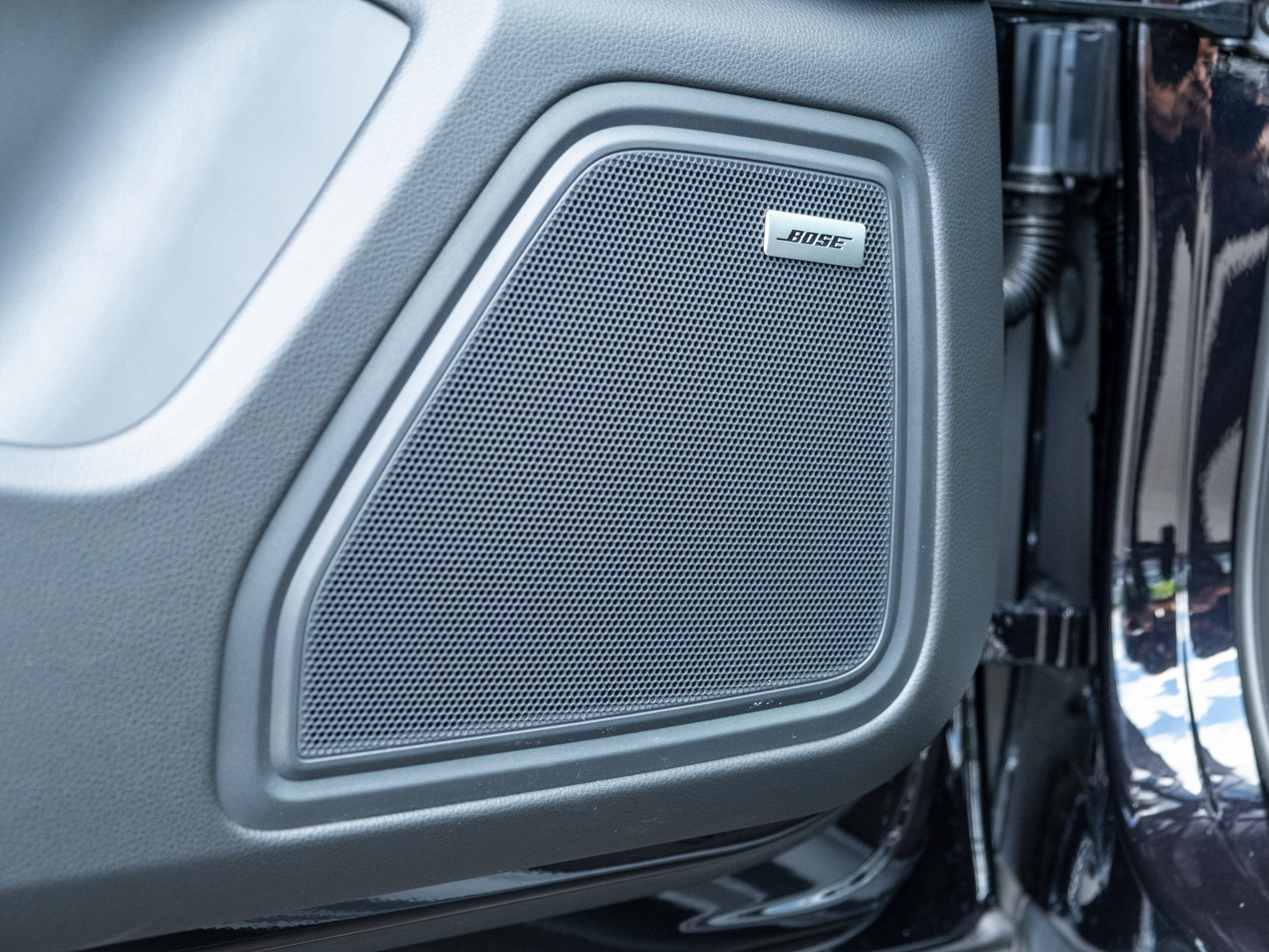 Certified 2025 Porsche Macan image 16