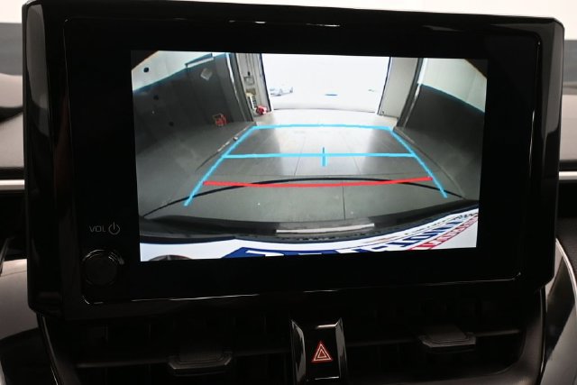 Used 2025 Toyota Corolla LE FWD image 40