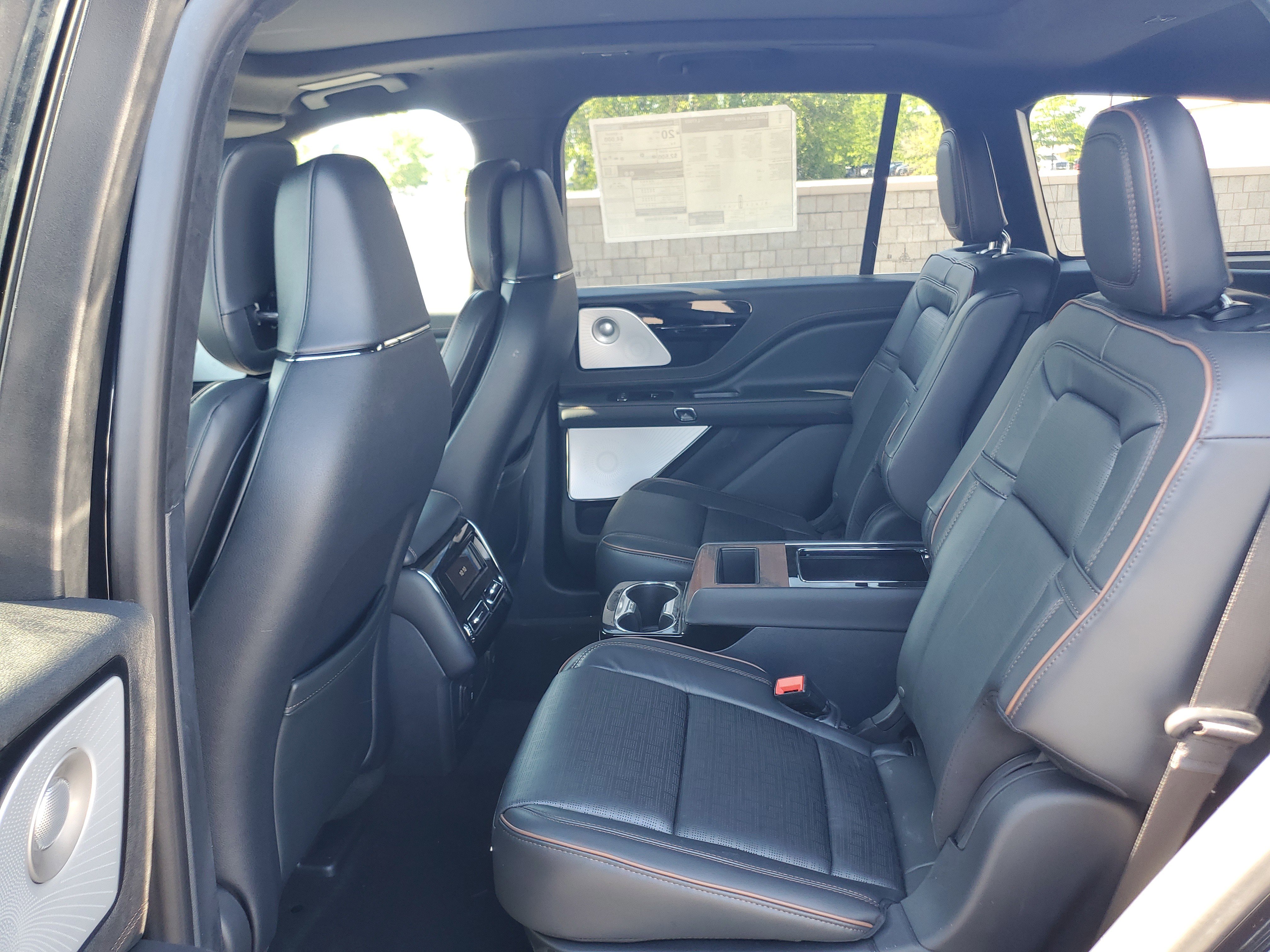 New 2026 Lincoln Aviator Black Label w/ Dynamic Handling Package AWD/4WD image 23
