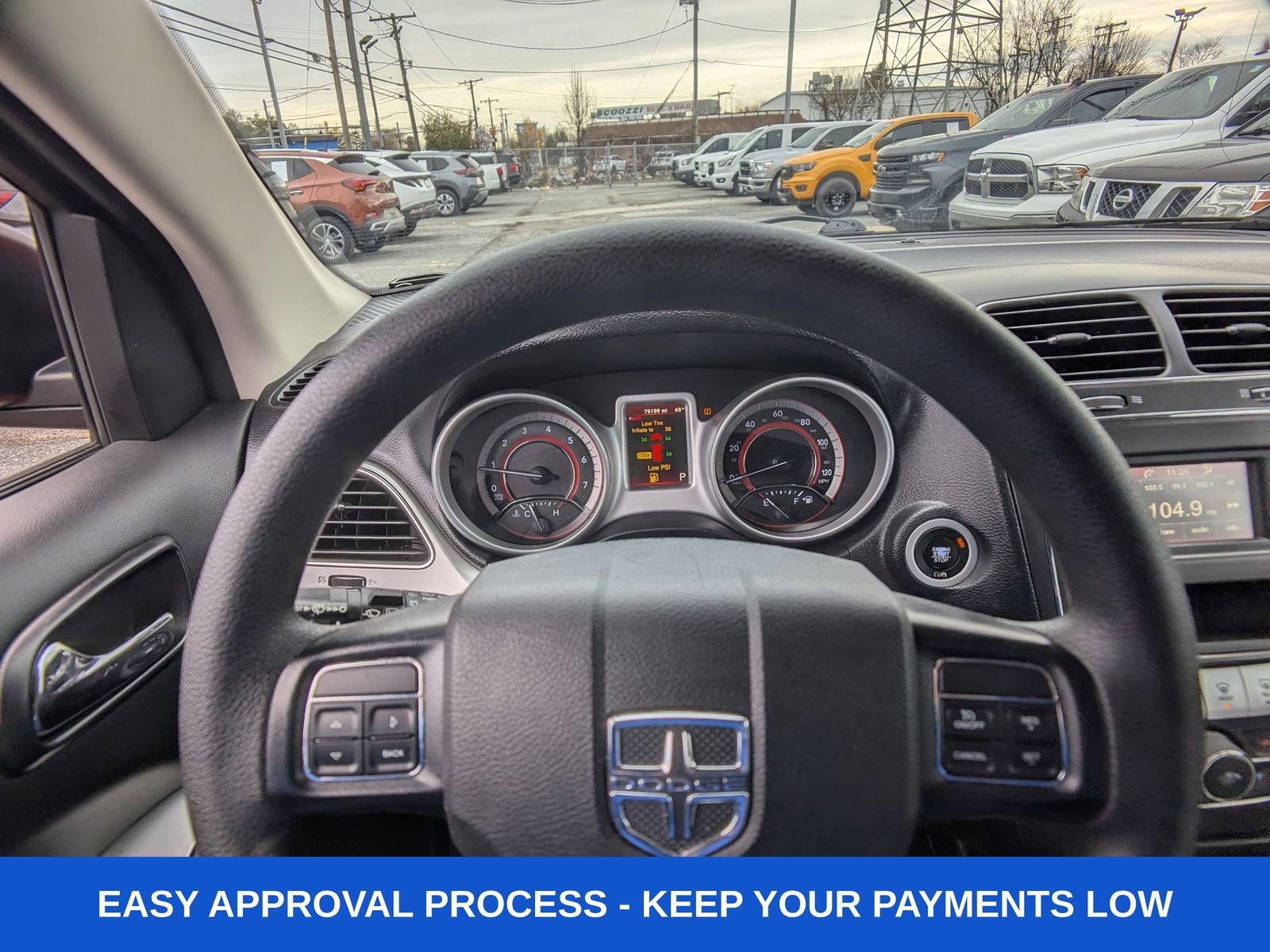 Used 2019 Dodge Journey SE image 30