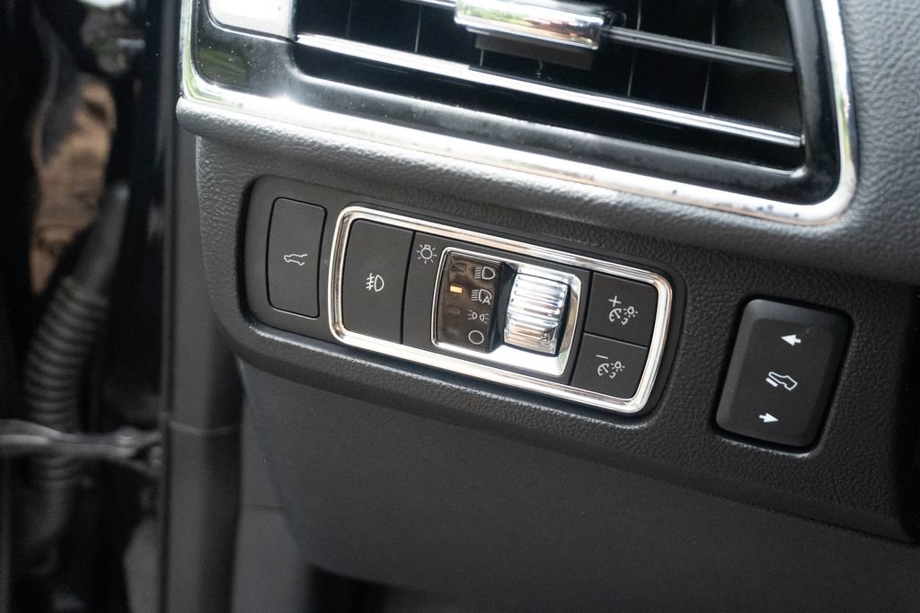 Used 2022 Lincoln Navigator L Reserve RWD image 29