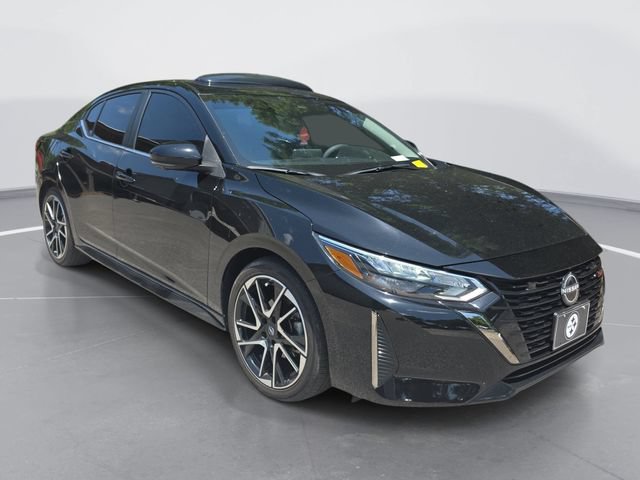 Used 2024 Nissan Sentra SR w/ SR Premium Package FWD image 2