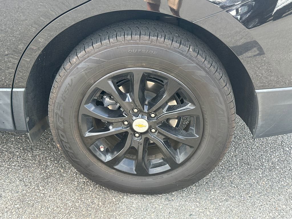 Used 2018 Chevrolet Equinox LS FWD image 19