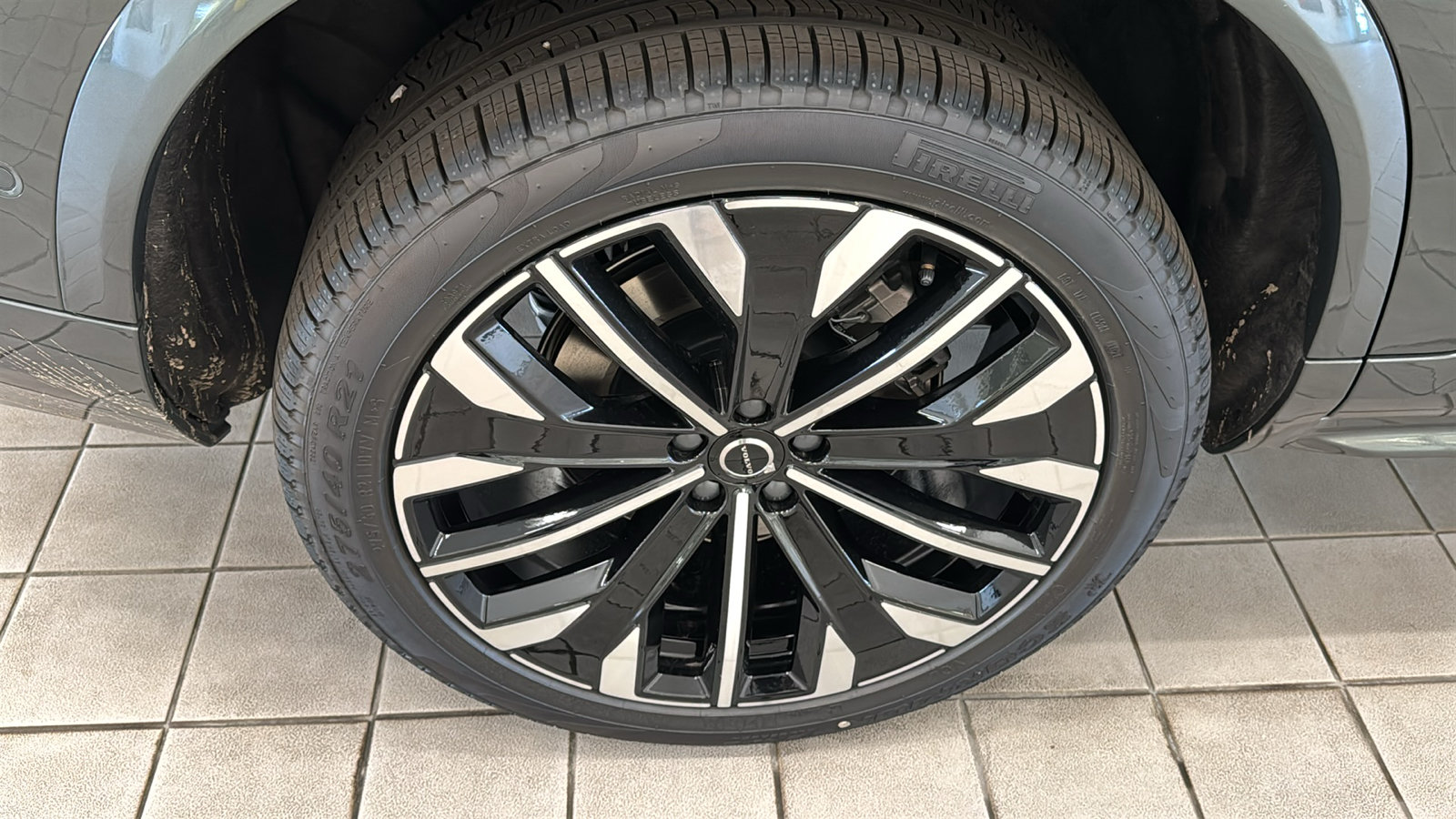 New 2027 Volvo XC90 B6 Ultra AWD/4WD image 32