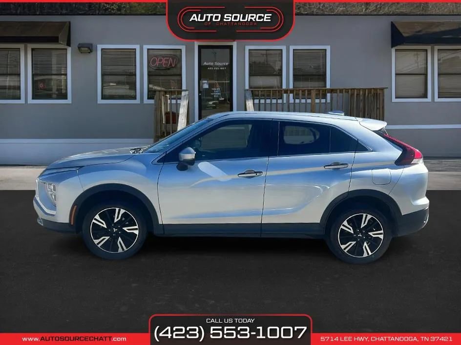 Used 2023 Mitsubishi Eclipse Cross SE image 4