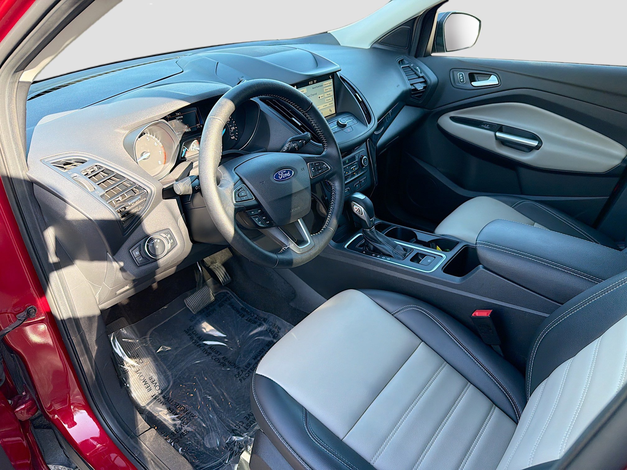 Used 2019 Ford Escape SEL image 26