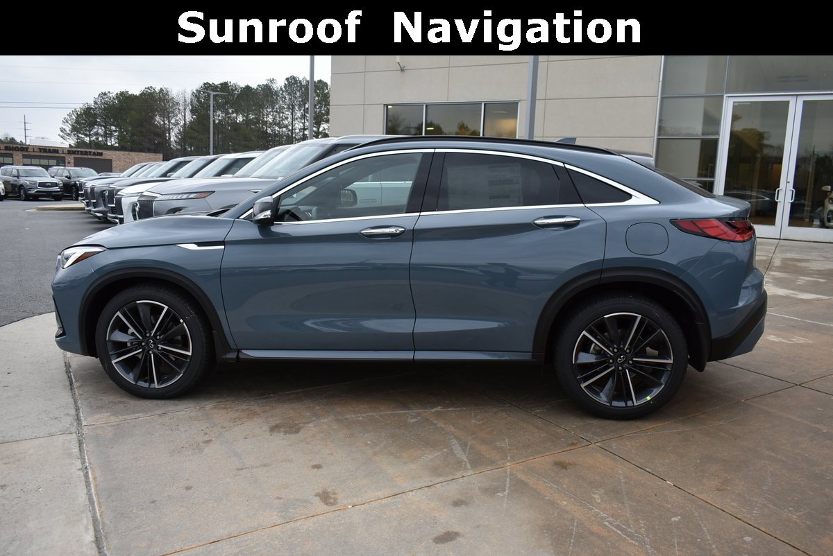 New 2025 INFINITI QX55 Essential image 2
