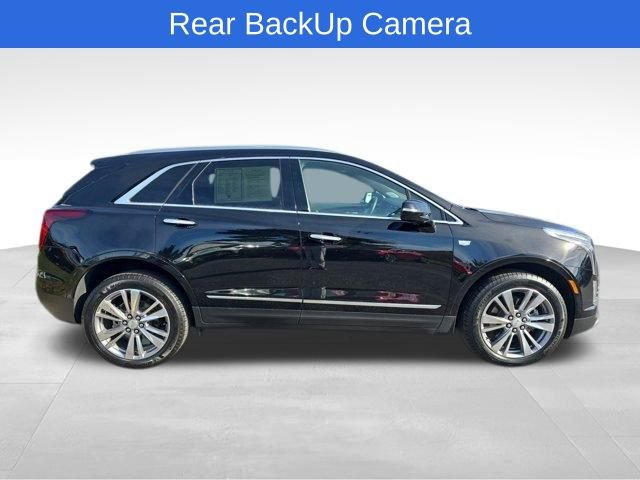 Used 2025 Cadillac XT5 Premium Luxury image 8