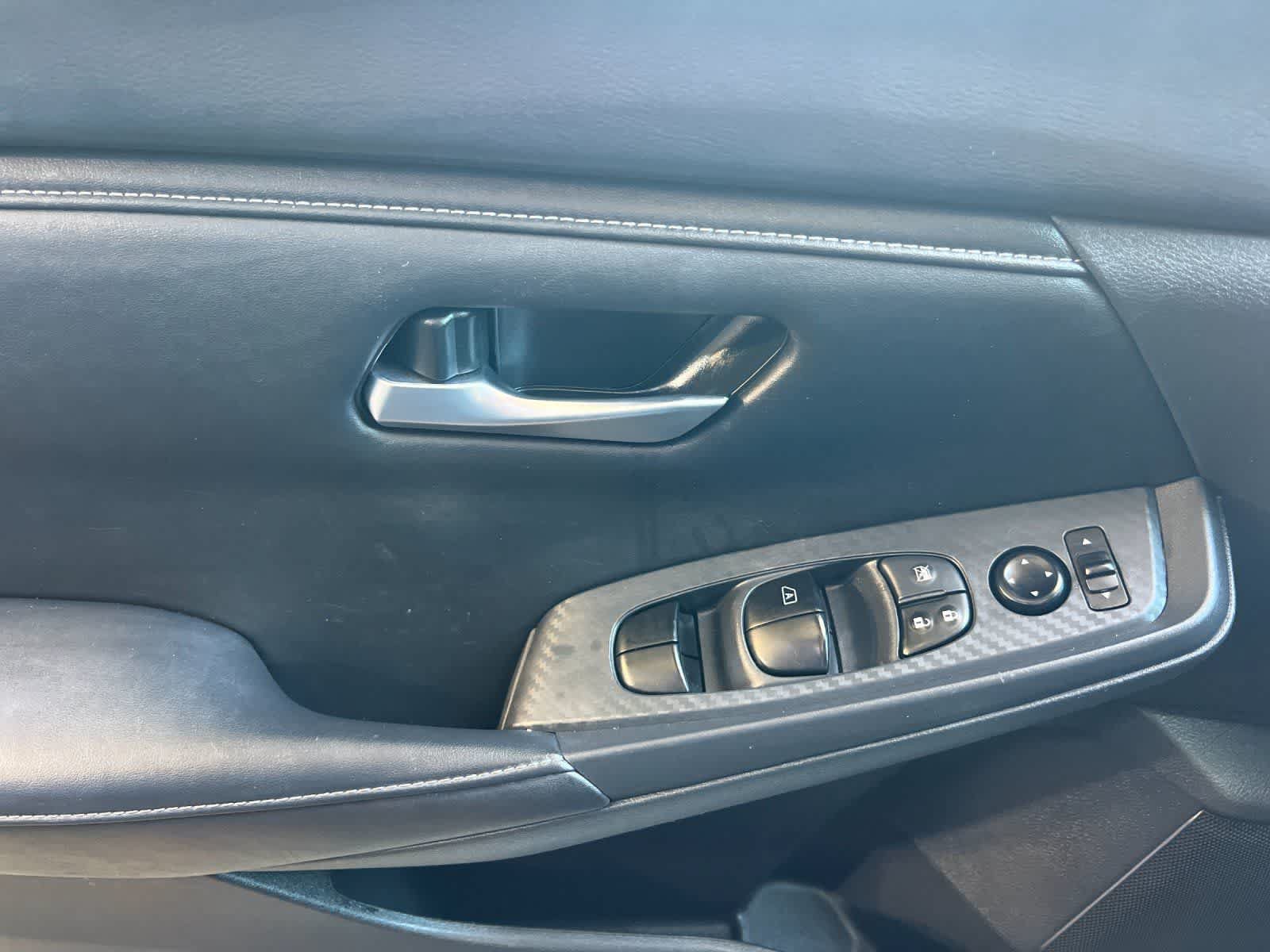 Used 2025 Nissan Sentra SV FWD image 13