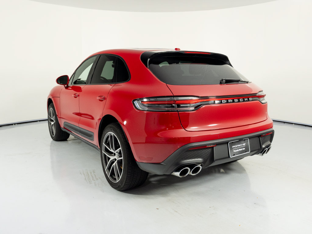 Certified 2026 Porsche Macan AWD/4WD image 9