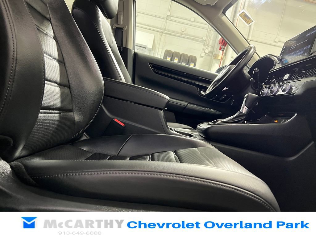 Used 2025 Honda CR-V EX-L image 32