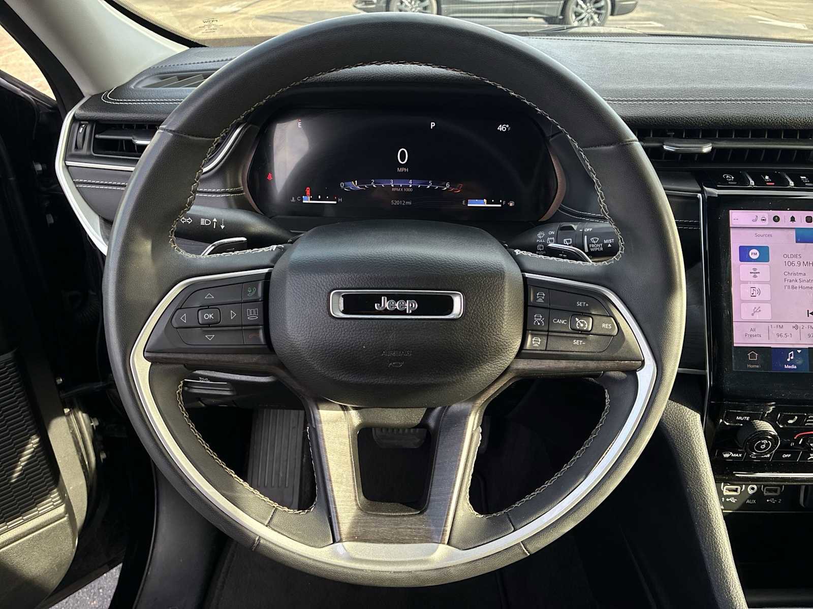 Used 2023 Jeep Grand Cherokee Limited image 11