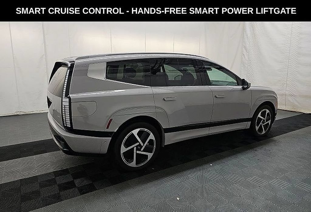 Used 2026 Hyundai Ioniq 9 Calligraphy AWD/4WD image 4