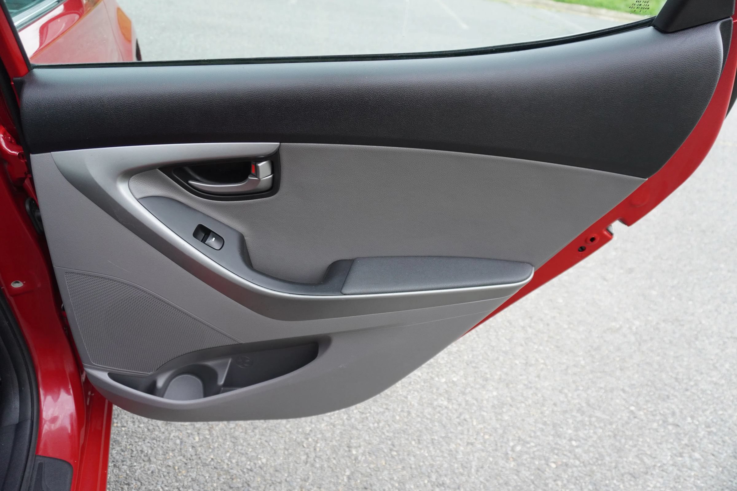 Used 2015 Hyundai Elantra Sport FWD image 15
