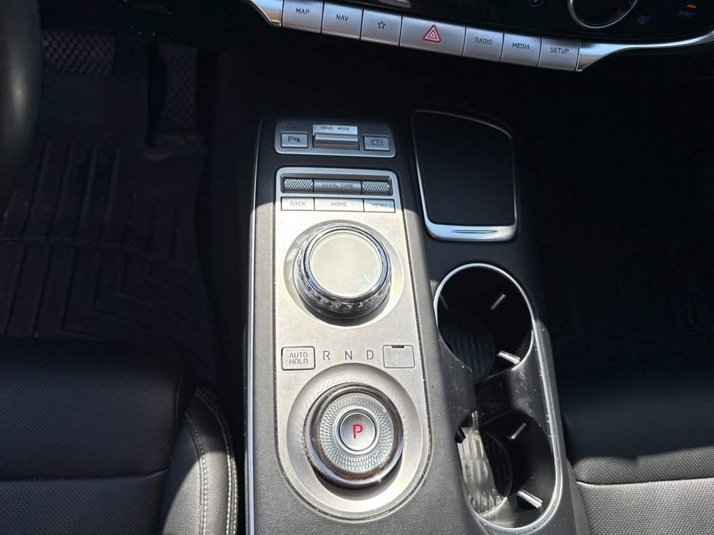 Used 2022 Genesis GV70 2.5T w/ Select Package image 25