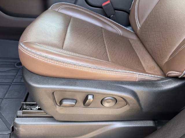 Used 2024 Chevrolet Tahoe High Country w/ Advanced Technology Package AWD/4WD image 21