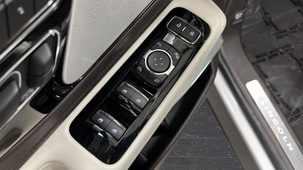 Used 2022 Lincoln Aviator Black Label Grand Touring w/ Class IV Trailer Tow Package image 22