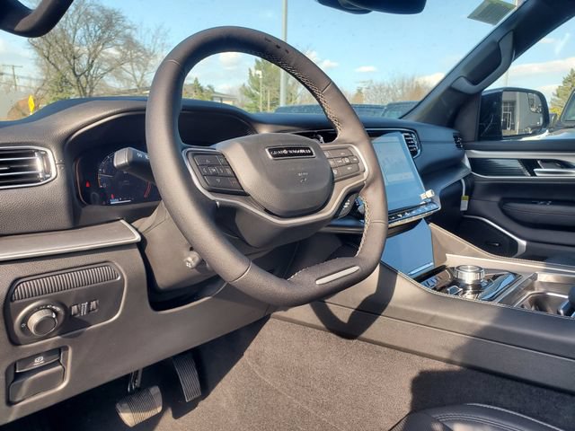 New 2026 Jeep Grand Wagoneer L Limited AWD/4WD image 11