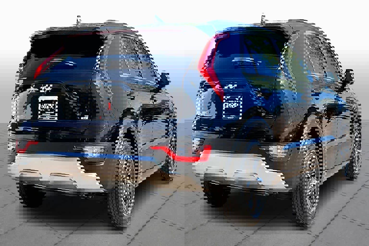 Used 2024 Kia Niro EX image 13