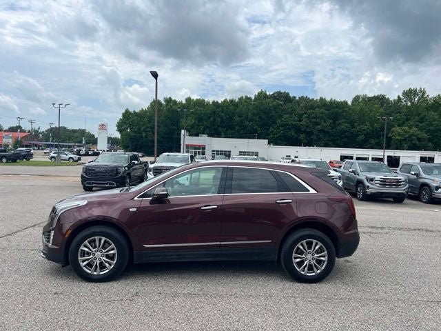 Used 2022 Cadillac XT5 Premium Luxury w/ Technology Package FWD image 2