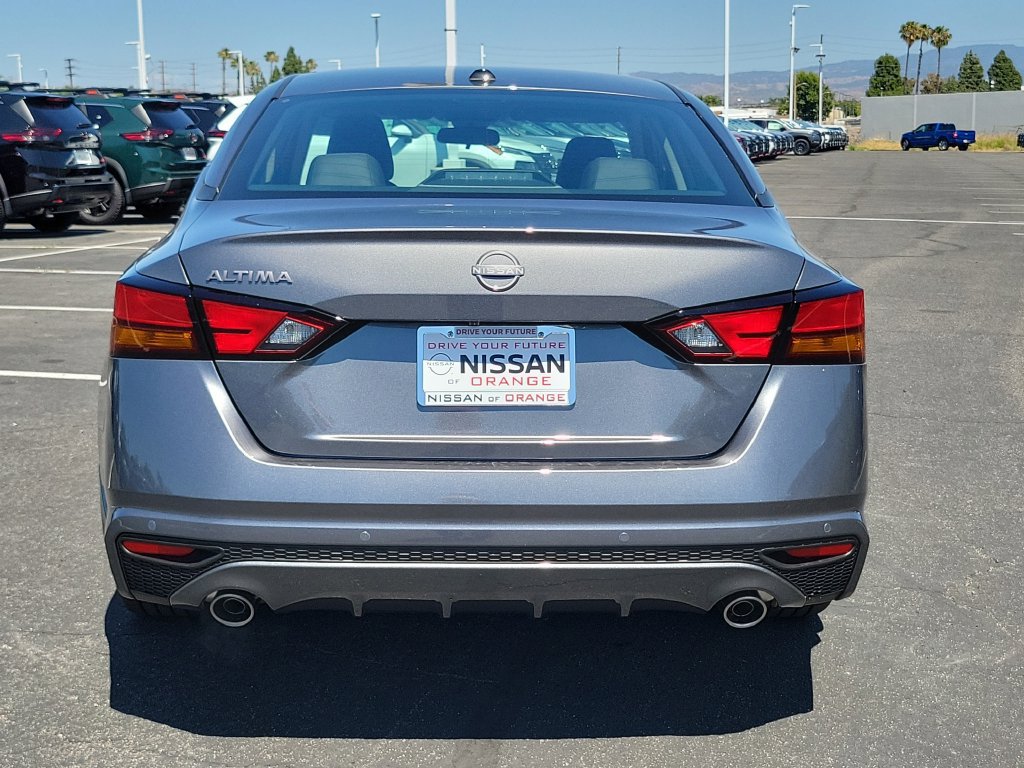 New 2026 Nissan Altima 2.5 SV w/ SV Premium Package FWD image 7